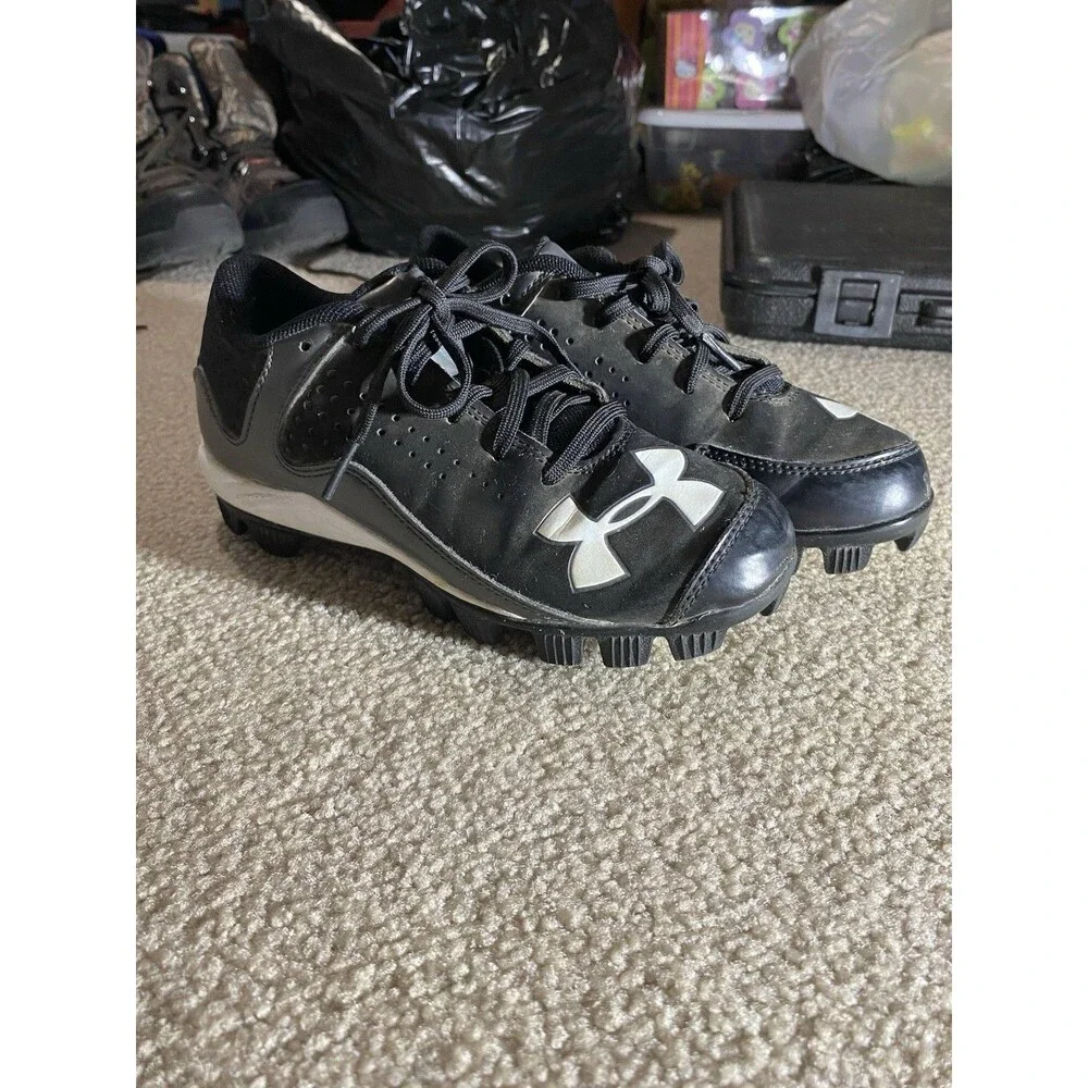 Under Armour Leadoff Low RM Jr Youth Baseball Cleats 1250082-001 Black White 1Y